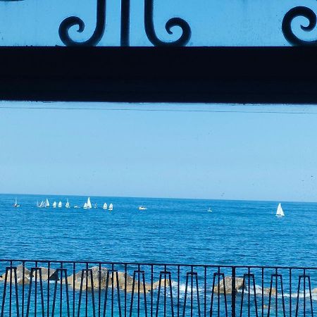 Levante Seaview Apartment Syracuse Bagian luar foto